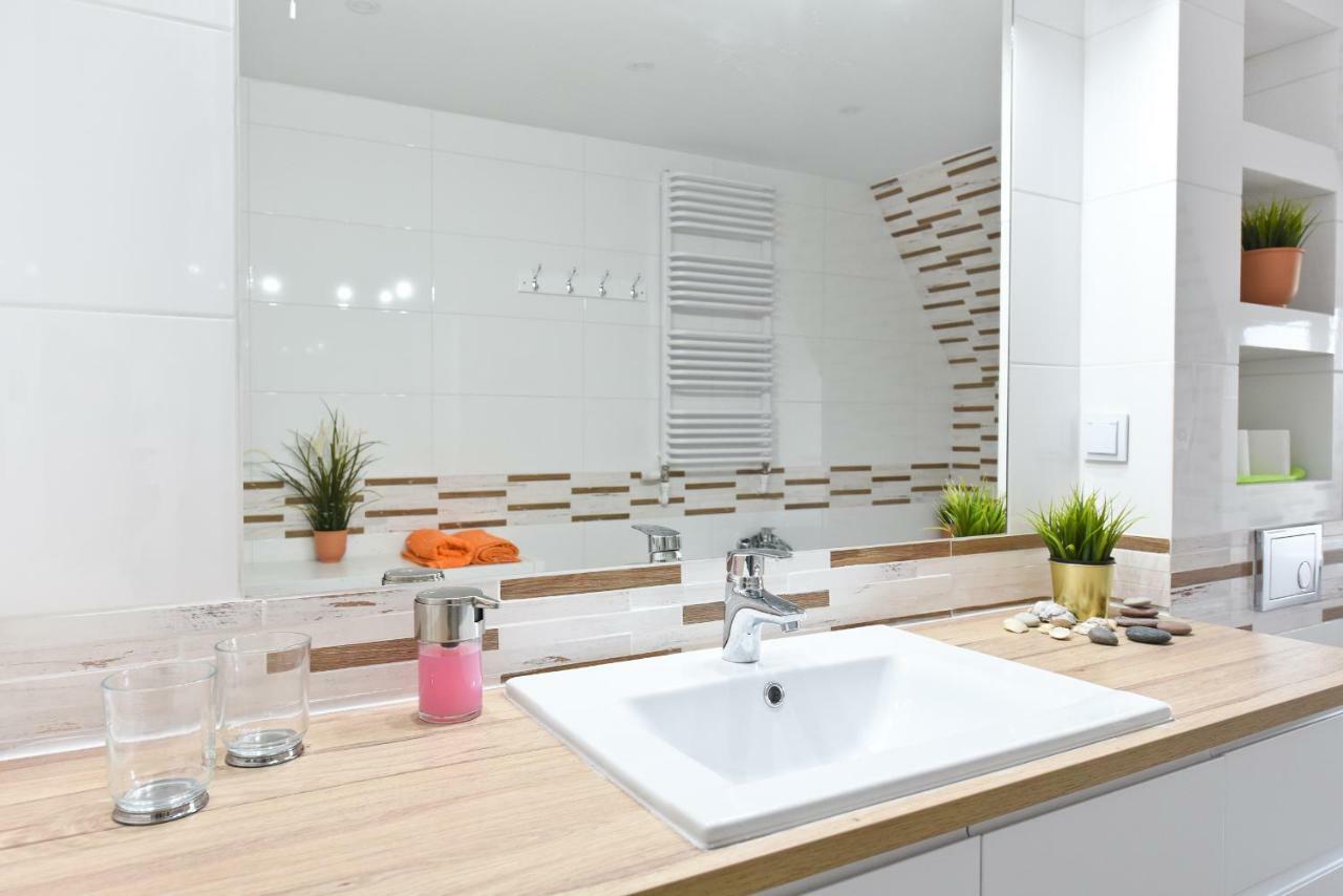 Apartament Centrum Z Miejscem Parkingowym Торунь Екстер'єр фото