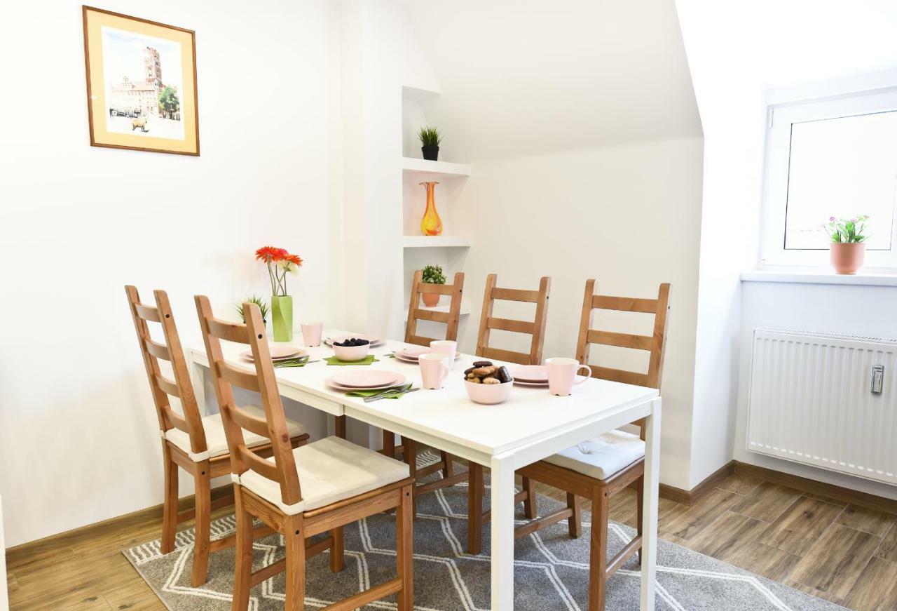Apartament Centrum Z Miejscem Parkingowym Торунь Екстер'єр фото