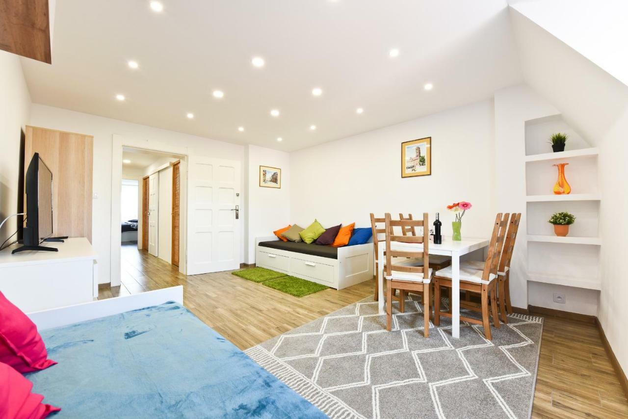 Apartament Centrum Z Miejscem Parkingowym Торунь Екстер'єр фото