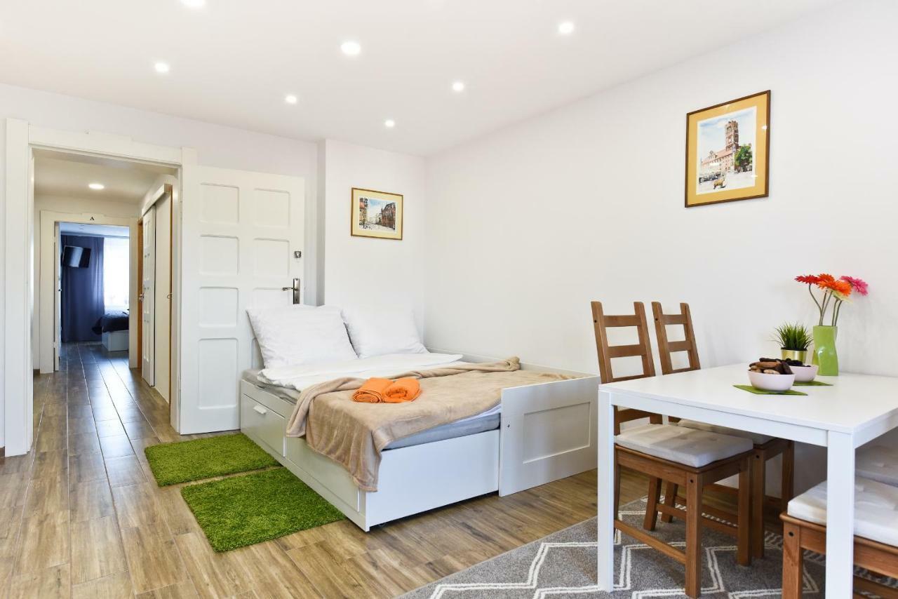 Apartament Centrum Z Miejscem Parkingowym Торунь Екстер'єр фото