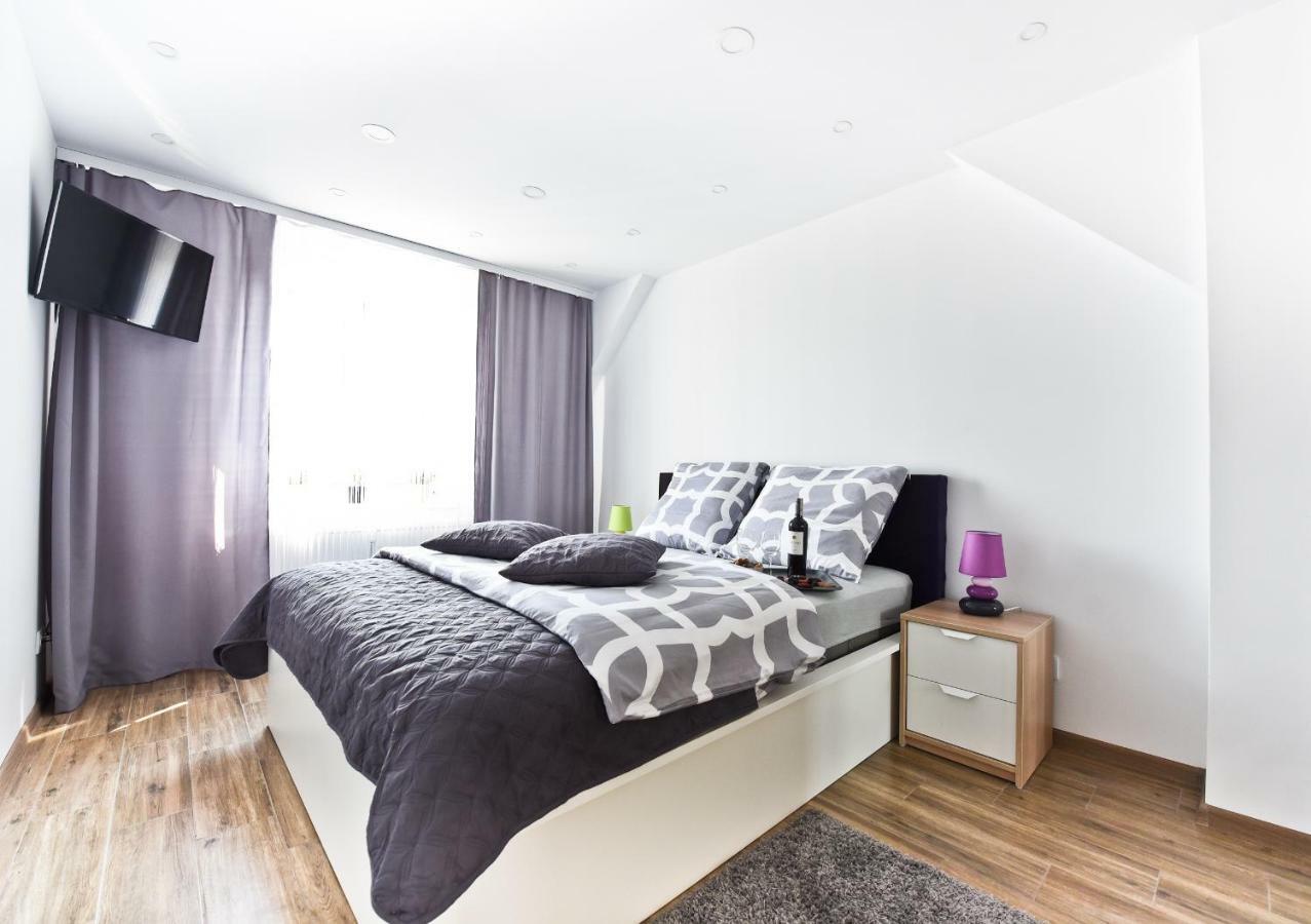 Apartament Centrum Z Miejscem Parkingowym Торунь Екстер'єр фото
